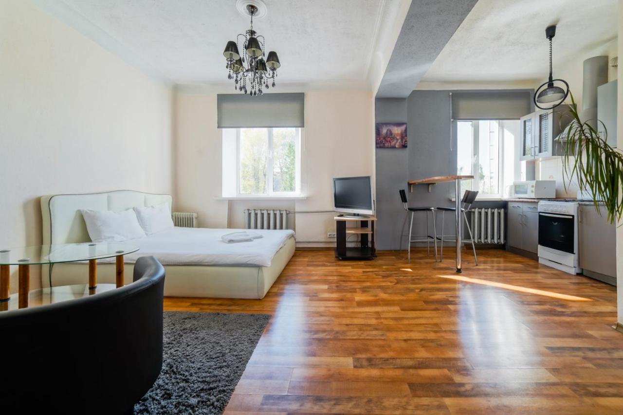 In The Center Of Minsk Apartment Bagian luar foto